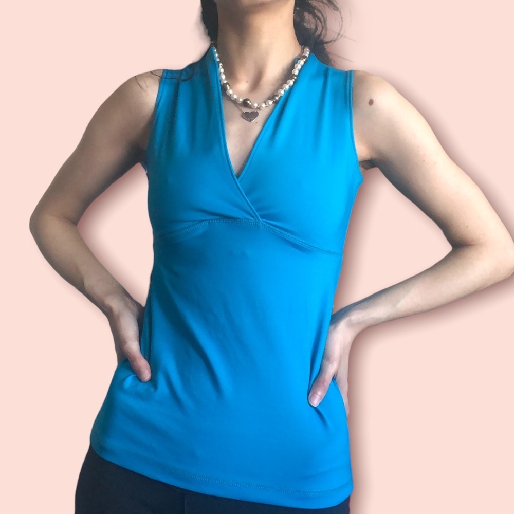 Footlocker blue activewear top